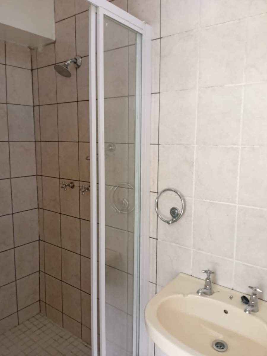 To Let 1 Bedroom Property for Rent in Southport KwaZulu-Natal