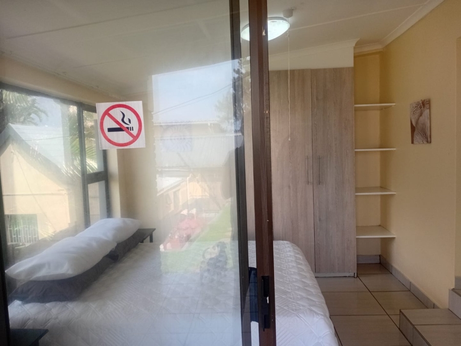 To Let 1 Bedroom Property for Rent in Southport KwaZulu-Natal