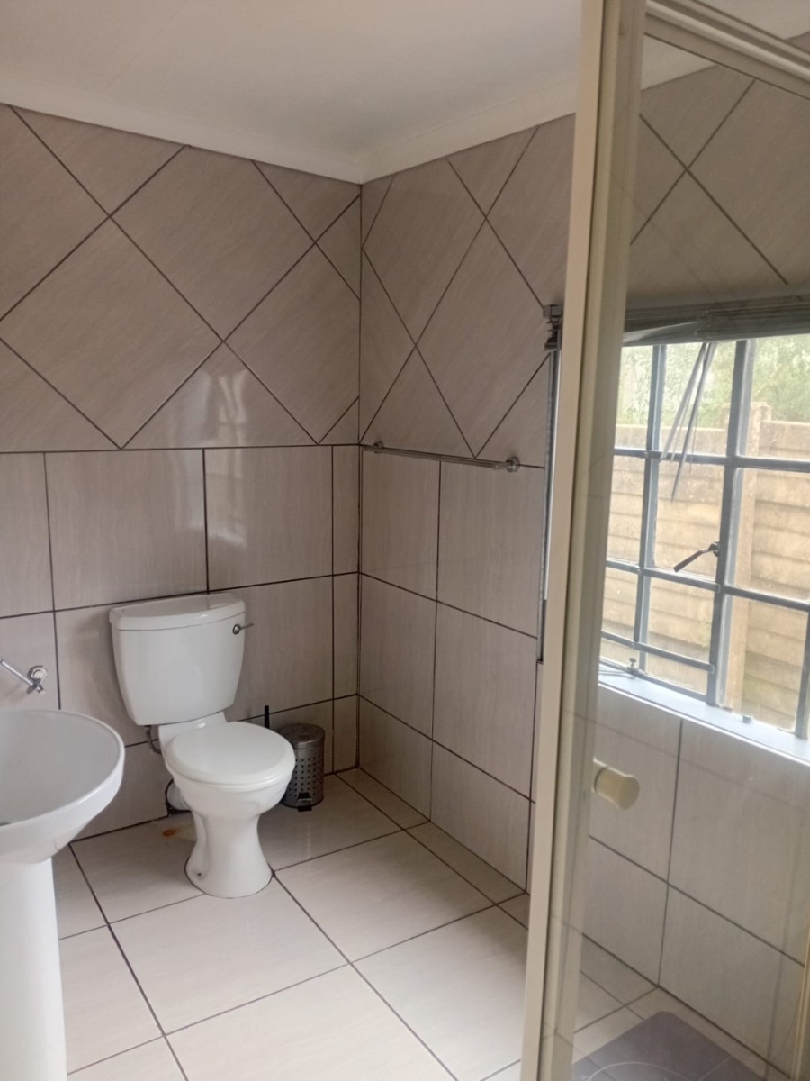 To Let 1 Bedroom Property for Rent in Southport KwaZulu-Natal