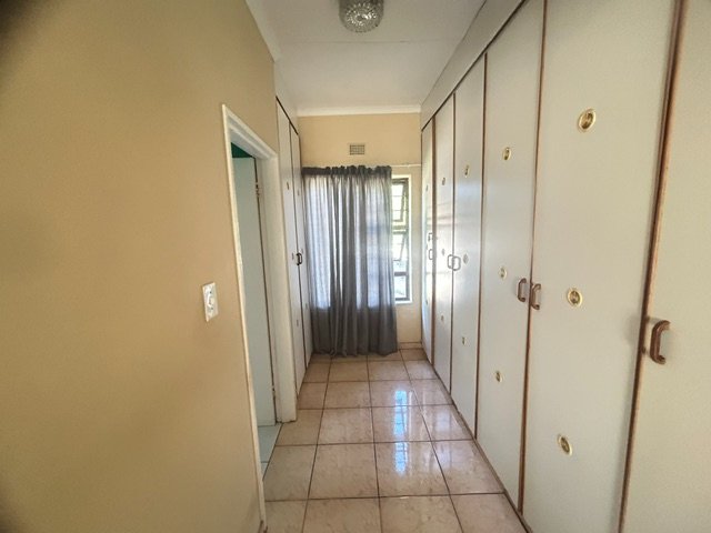 4 Bedroom Property for Sale in Birdswood KwaZulu-Natal