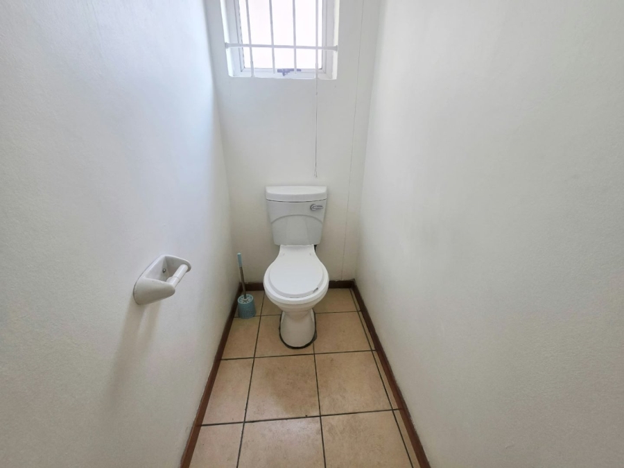 To Let 2 Bedroom Property for Rent in Stanger KwaZulu-Natal