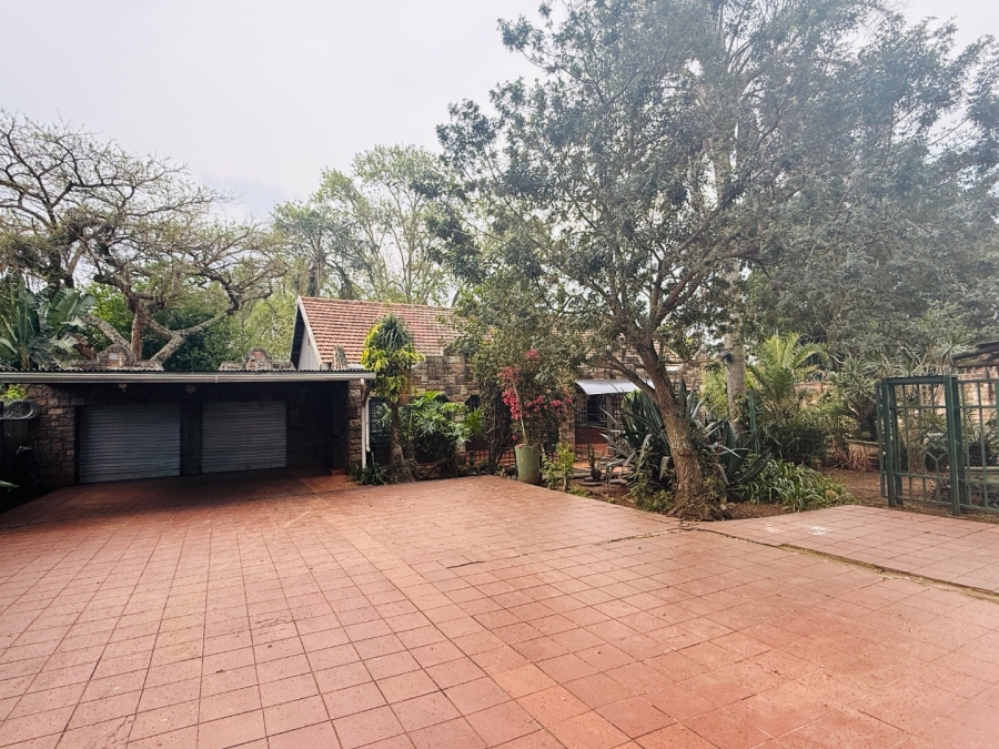 4 Bedroom Property for Sale in Scottsville KwaZulu-Natal