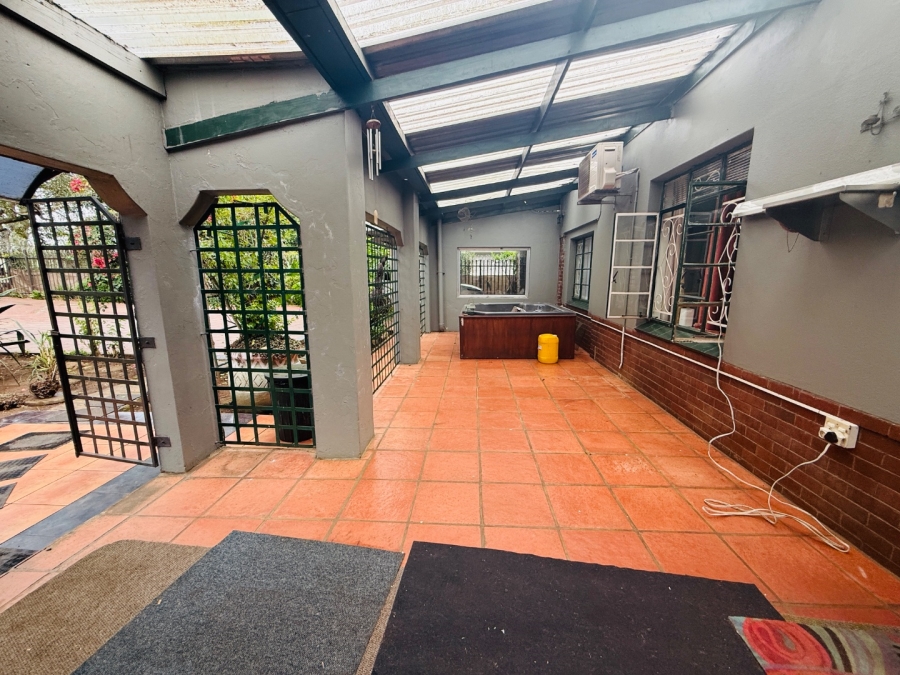 4 Bedroom Property for Sale in Scottsville KwaZulu-Natal