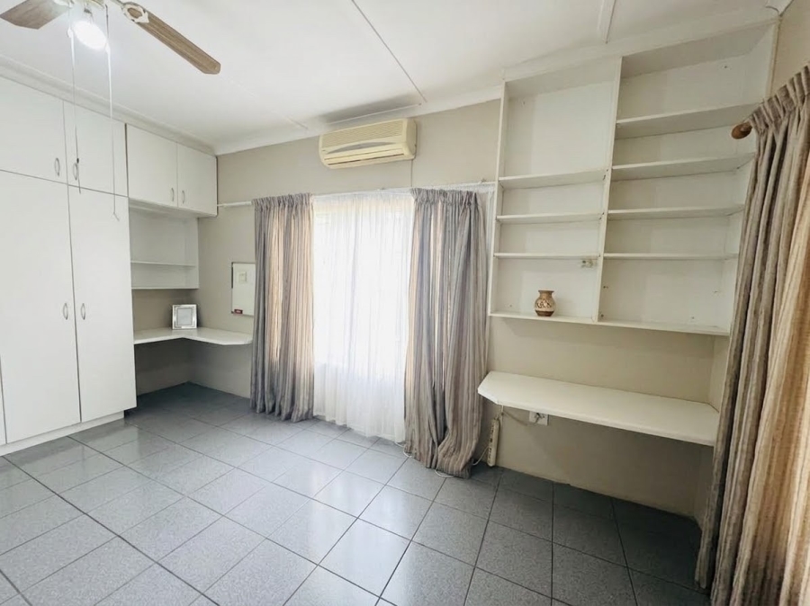 4 Bedroom Property for Sale in Scottsville KwaZulu-Natal