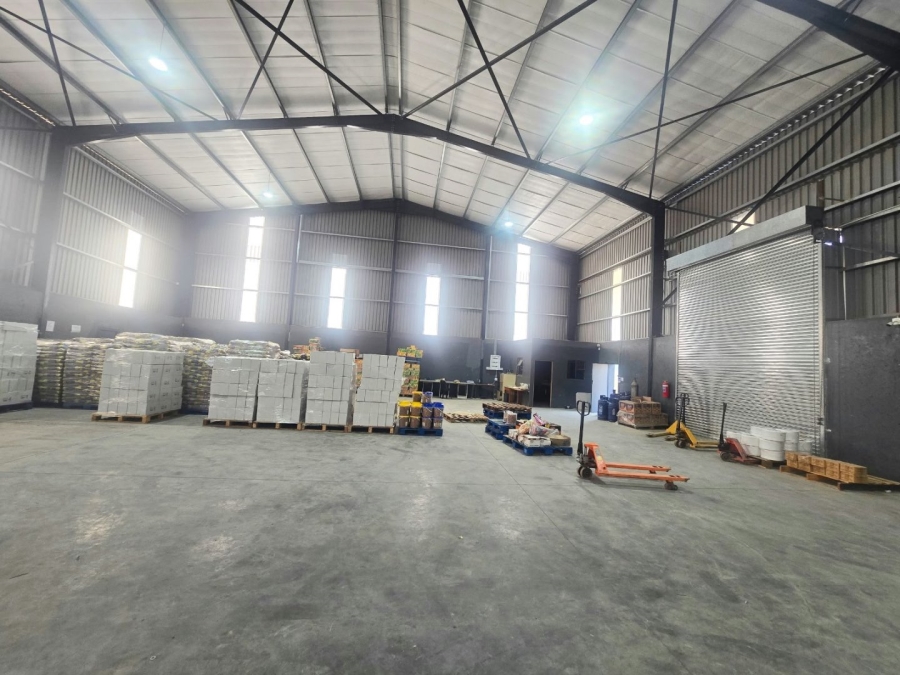 To Let Commercial Property for Rent in Redcliffe KwaZulu-Natal