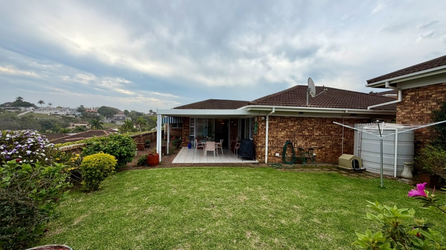 2 Bedroom Property for Sale in Manaba Beach KwaZulu-Natal