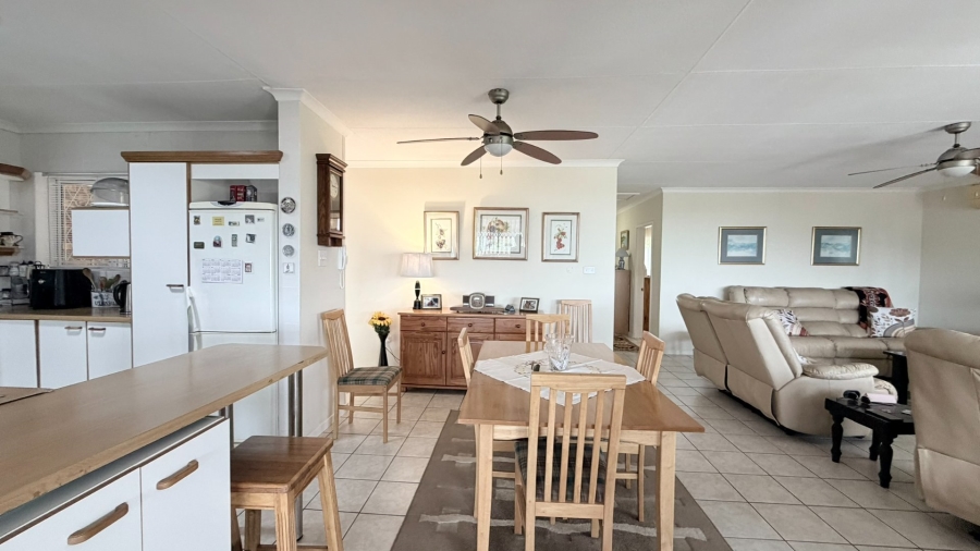 2 Bedroom Property for Sale in Manaba Beach KwaZulu-Natal
