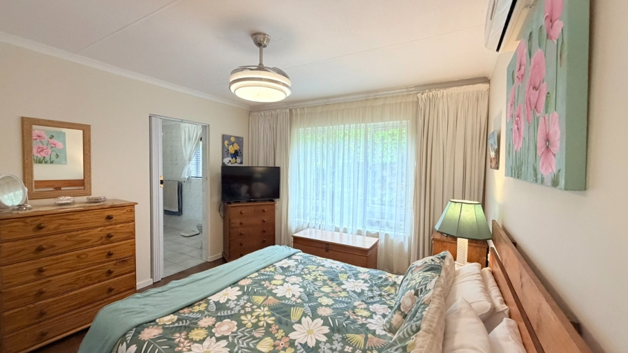 2 Bedroom Property for Sale in Manaba Beach KwaZulu-Natal