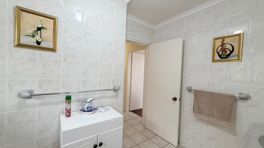 2 Bedroom Property for Sale in Manaba Beach KwaZulu-Natal