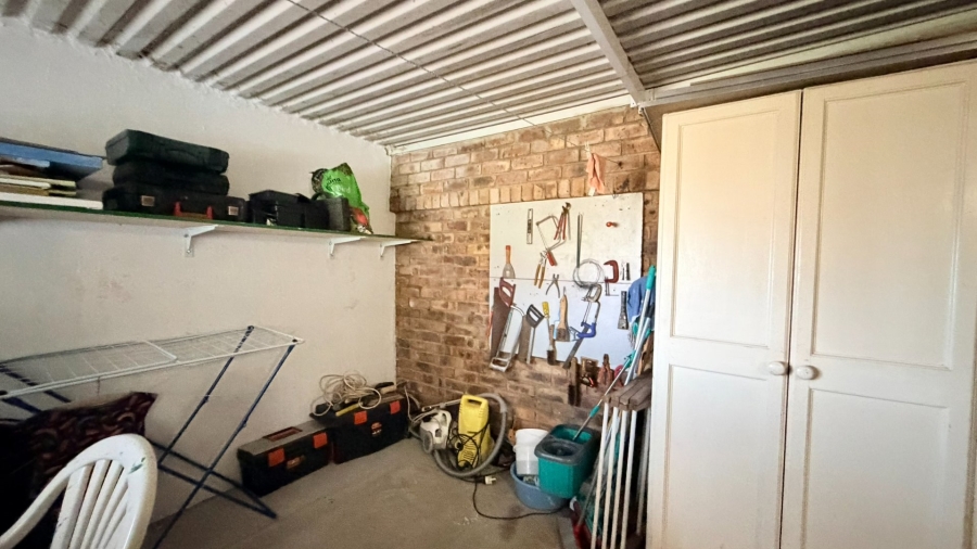 2 Bedroom Property for Sale in Manaba Beach KwaZulu-Natal