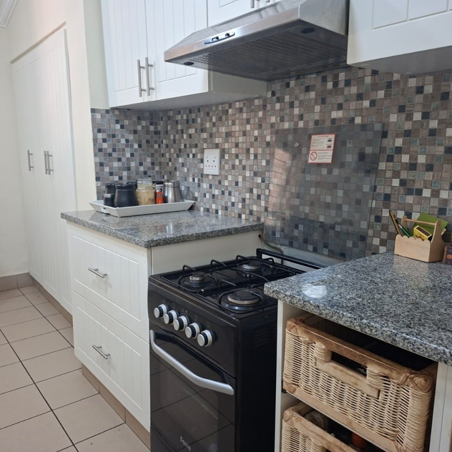 To Let 5 Bedroom Property for Rent in Byrne KwaZulu-Natal