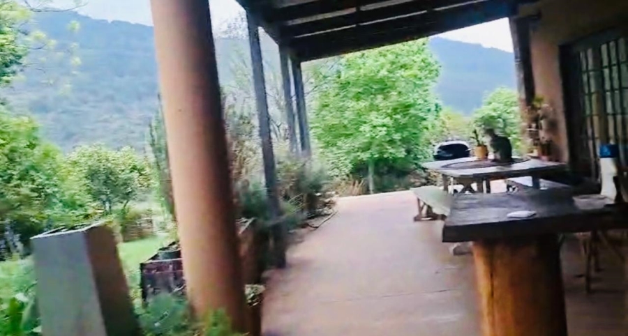 To Let 5 Bedroom Property for Rent in Byrne KwaZulu-Natal