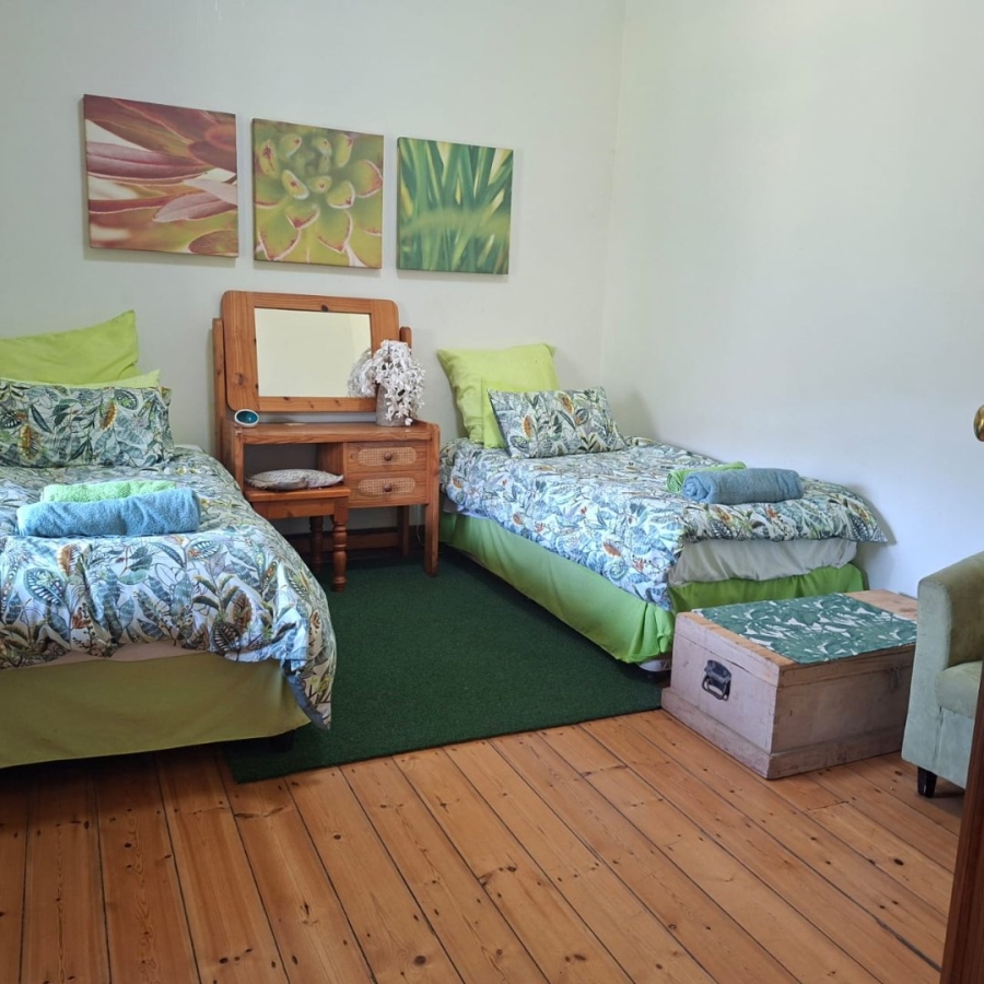 To Let 5 Bedroom Property for Rent in Byrne KwaZulu-Natal