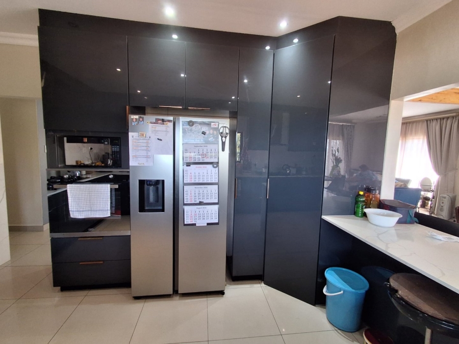 3 Bedroom Property for Sale in Umtentweni KwaZulu-Natal