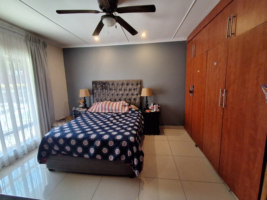 3 Bedroom Property for Sale in Umtentweni KwaZulu-Natal