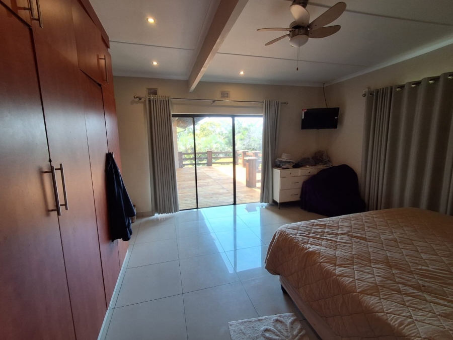3 Bedroom Property for Sale in Umtentweni KwaZulu-Natal