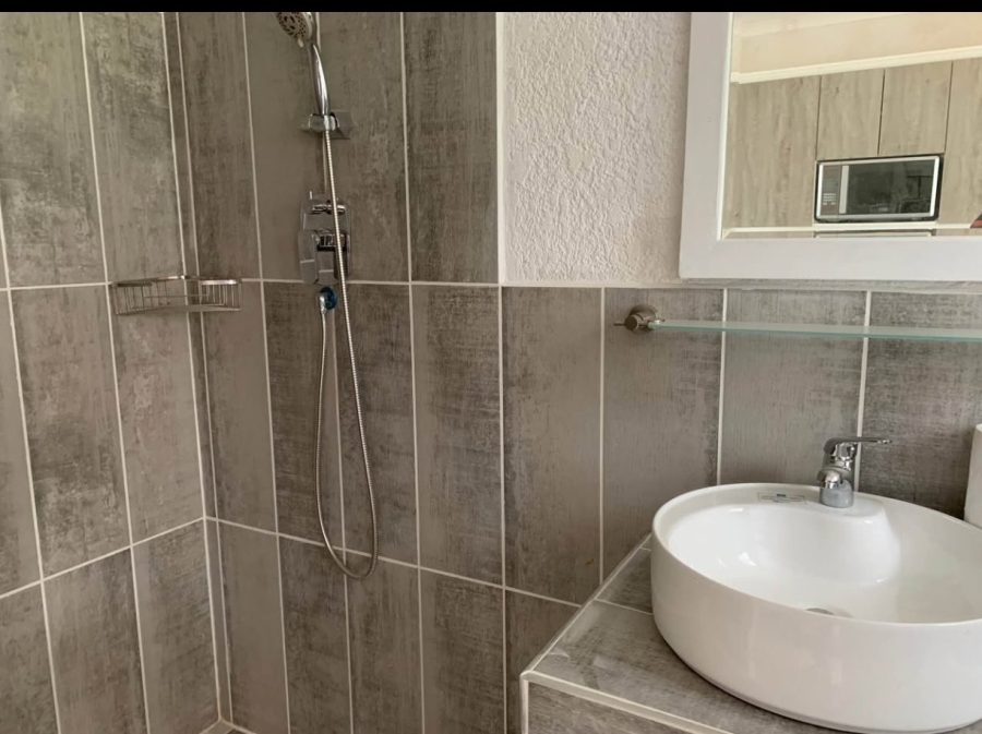 1 Bedroom Property for Sale in West Riding KwaZulu-Natal
