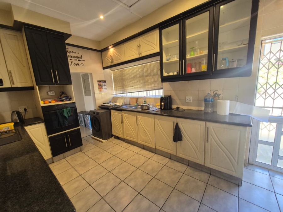 3 Bedroom Property for Sale in Brighton Beach KwaZulu-Natal
