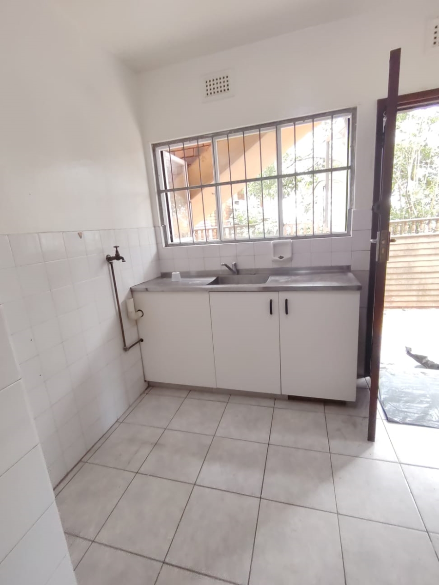To Let 2 Bedroom Property for Rent in Wentworth KwaZulu-Natal