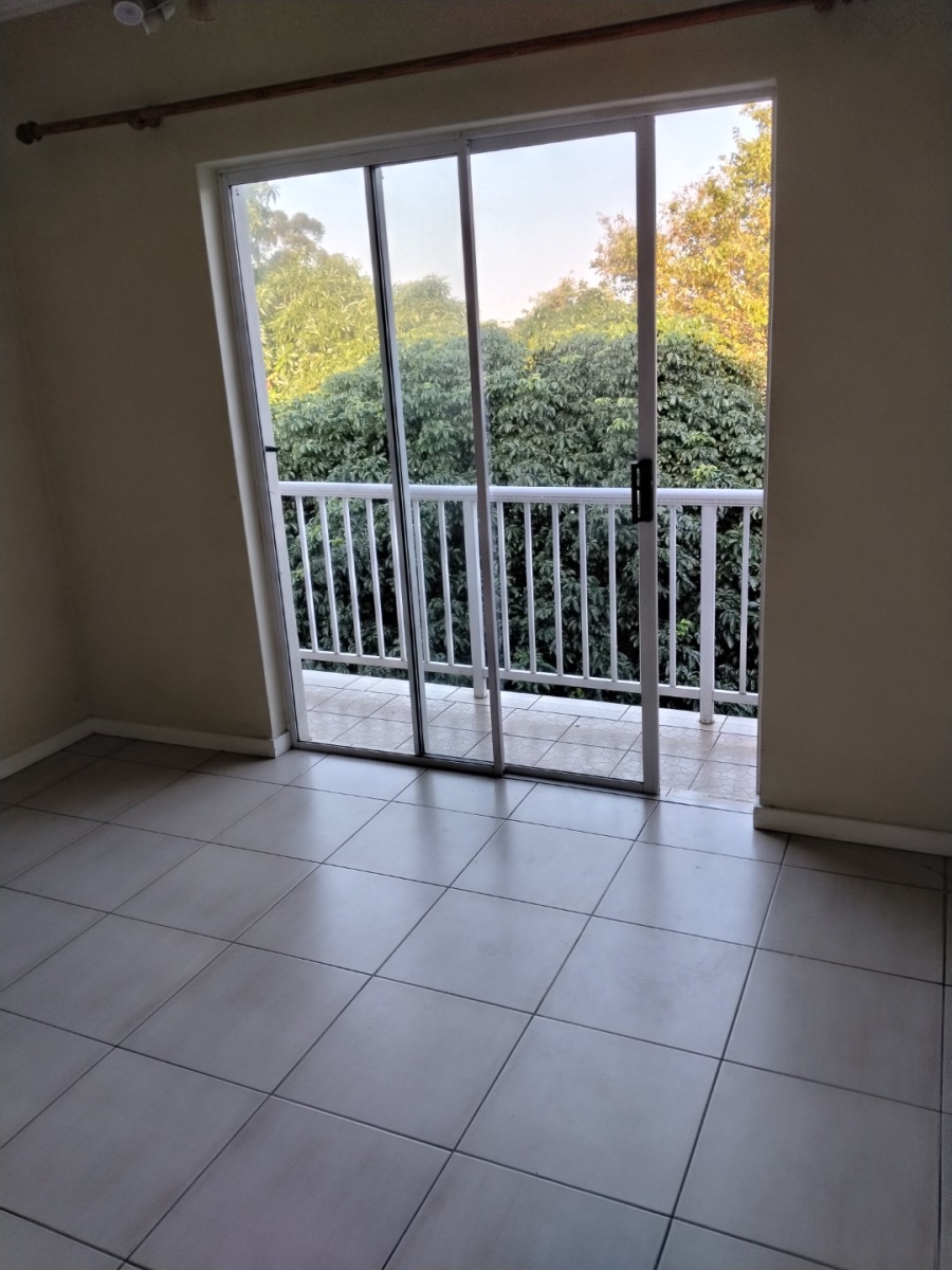 2 Bedroom Property for Sale in Ballitoville KwaZulu-Natal