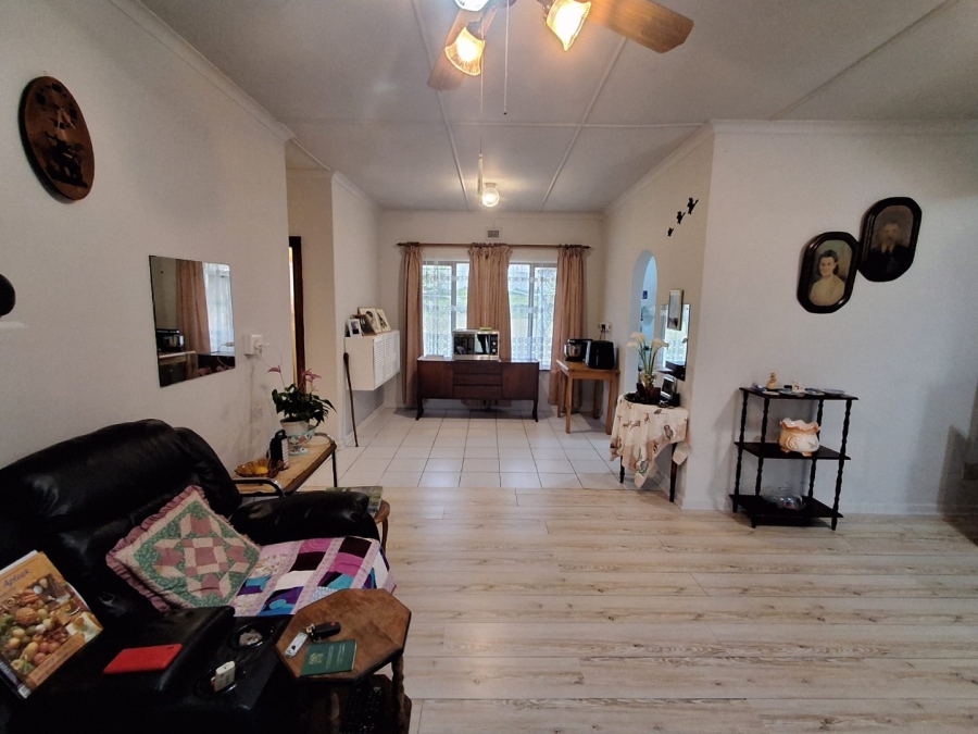 3 Bedroom Property for Sale in Oslo Beach KwaZulu-Natal