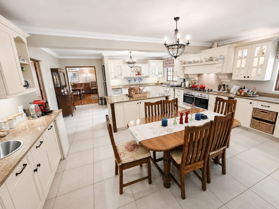 5 Bedroom Property for Sale in Ballito Central KwaZulu-Natal