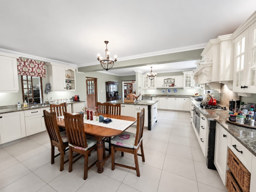 5 Bedroom Property for Sale in Ballito Central KwaZulu-Natal