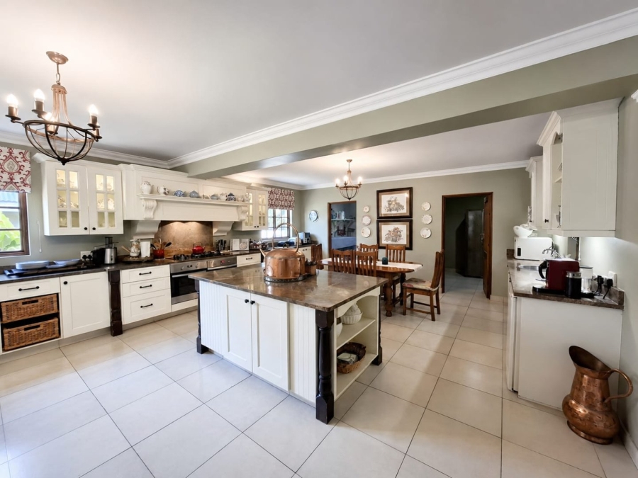 5 Bedroom Property for Sale in Ballito Central KwaZulu-Natal