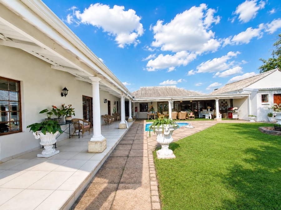 5 Bedroom Property for Sale in Ballito Central KwaZulu-Natal