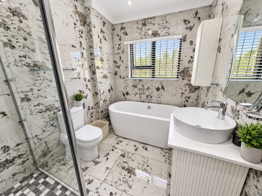 4 Bedroom Property for Sale in Ballito Central KwaZulu-Natal