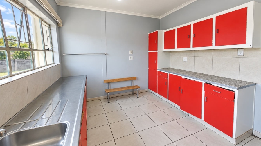 4 Bedroom Property for Sale in Barry Hertzog Park KwaZulu-Natal