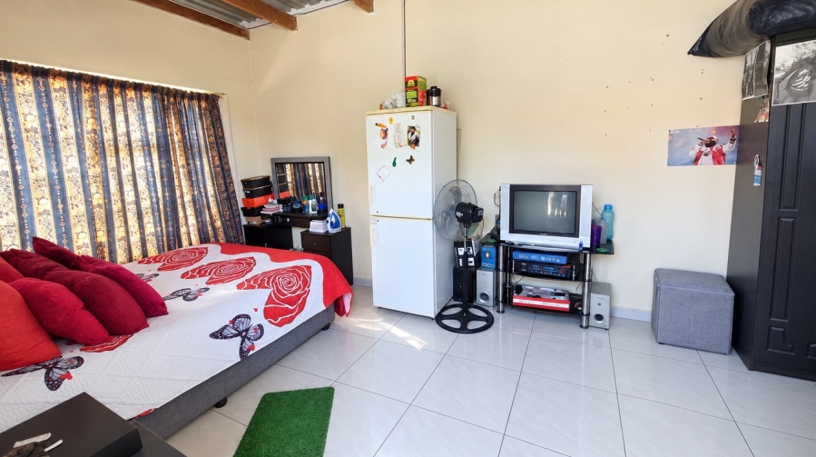 4 Bedroom Property for Sale in Barry Hertzog Park KwaZulu-Natal