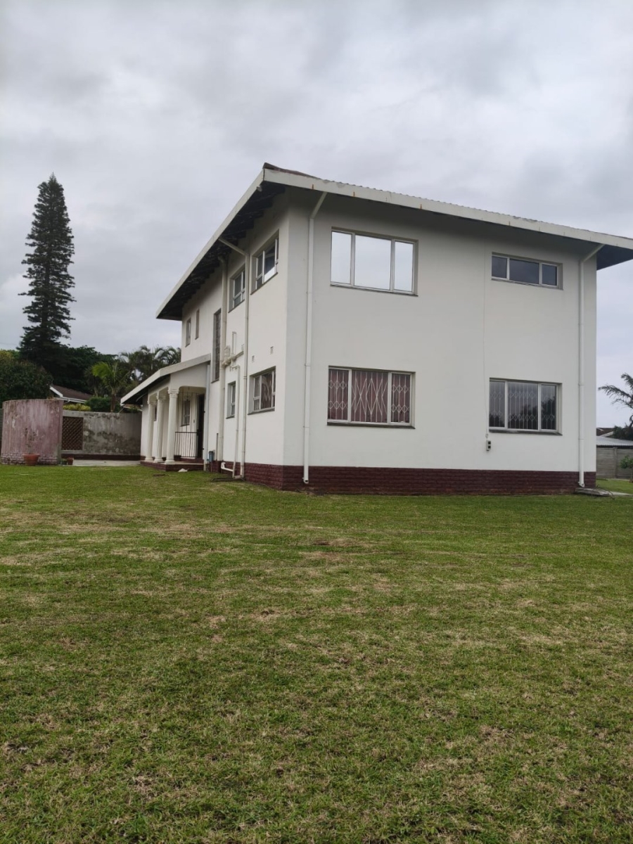 4 Bedroom Property for Sale in Sea Park KwaZulu-Natal