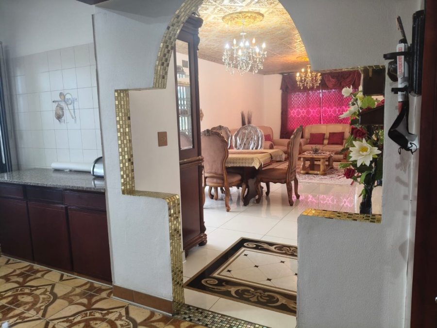 4 Bedroom Property for Sale in Sea Park KwaZulu-Natal