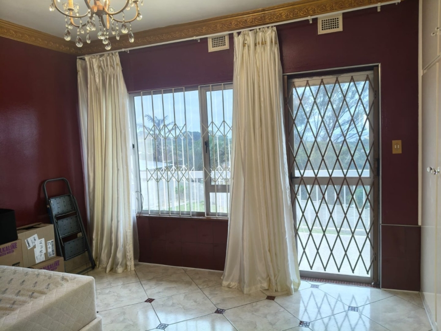 4 Bedroom Property for Sale in Sea Park KwaZulu-Natal