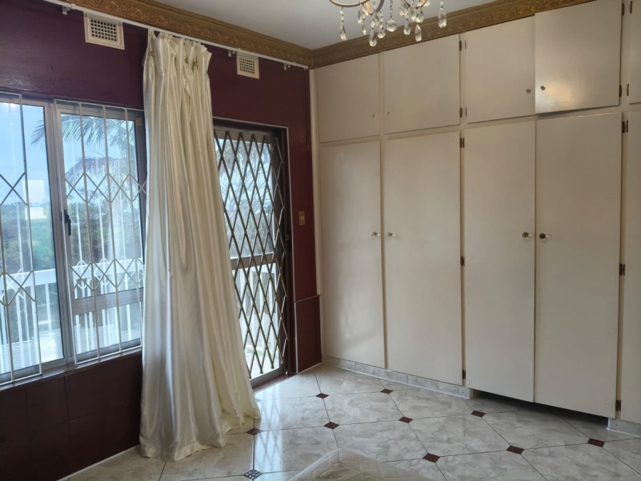4 Bedroom Property for Sale in Sea Park KwaZulu-Natal