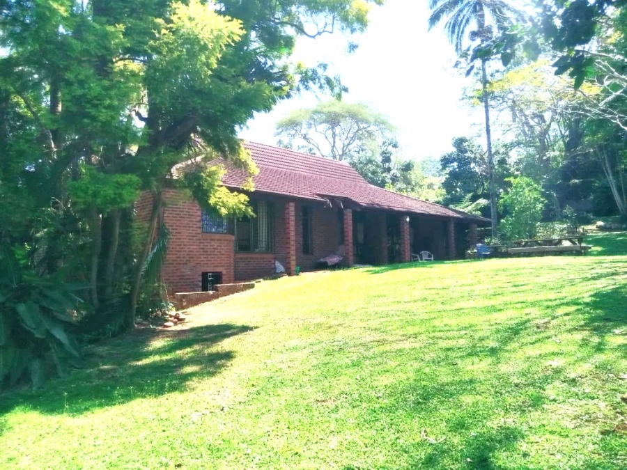 To Let 4 Bedroom Property for Rent in Kloof KwaZulu-Natal