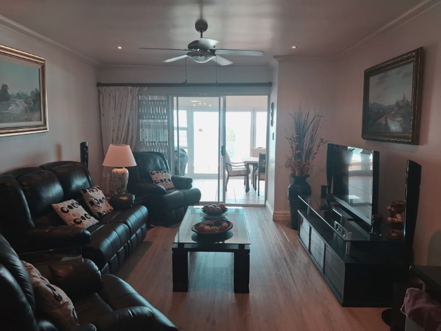 3 Bedroom Property for Sale in Manaba Beach KwaZulu-Natal