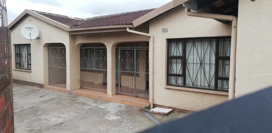 To Let 4 Bedroom Property for Rent in Shallcross KwaZulu-Natal
