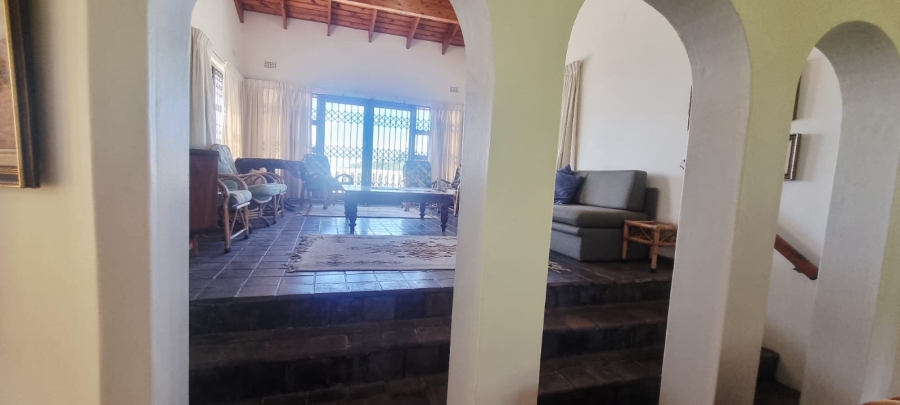 4 Bedroom Property for Sale in Uvongo KwaZulu-Natal