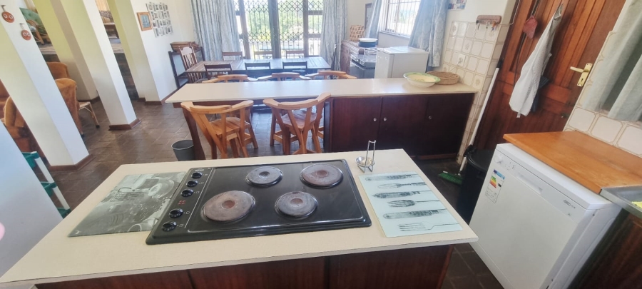 4 Bedroom Property for Sale in Uvongo KwaZulu-Natal