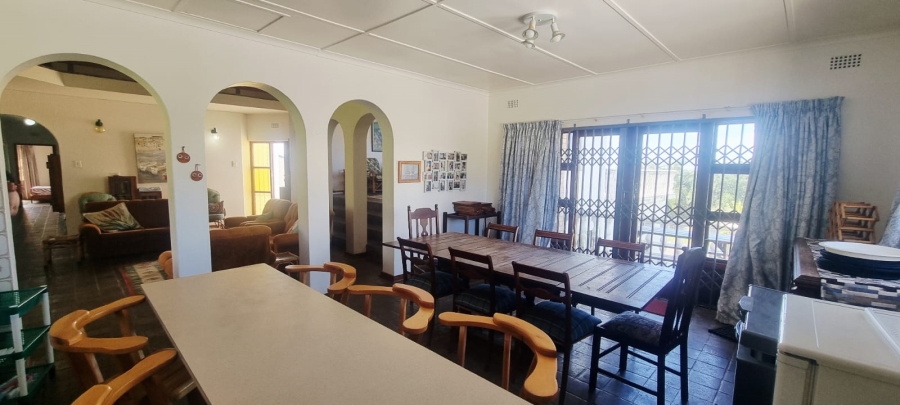 4 Bedroom Property for Sale in Uvongo KwaZulu-Natal