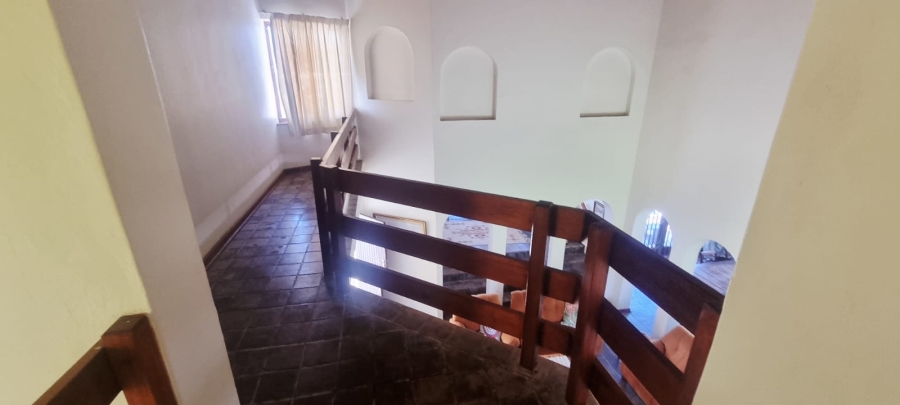 4 Bedroom Property for Sale in Uvongo KwaZulu-Natal