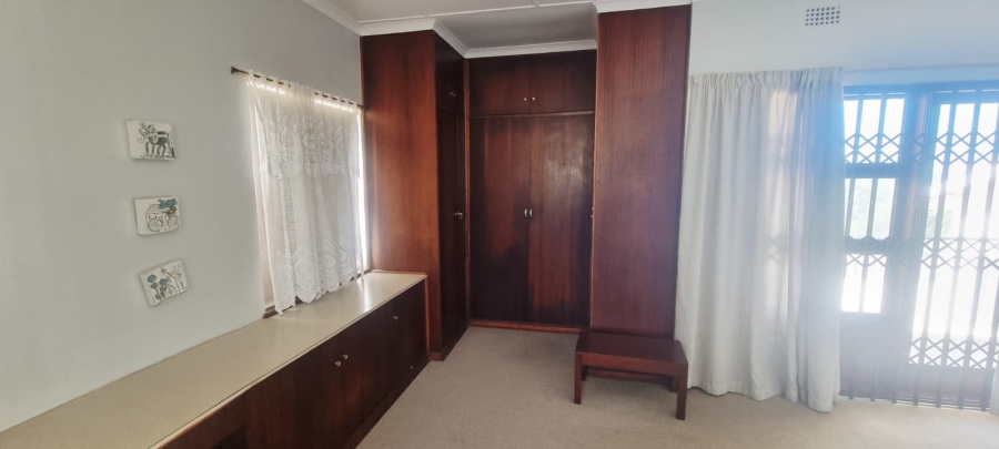 4 Bedroom Property for Sale in Uvongo KwaZulu-Natal