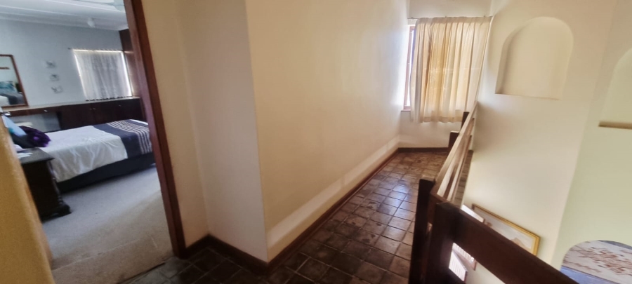 4 Bedroom Property for Sale in Uvongo KwaZulu-Natal