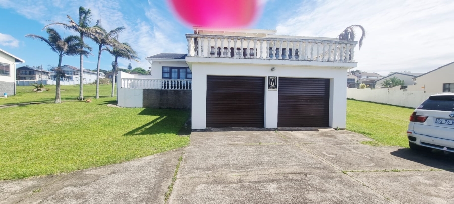 4 Bedroom Property for Sale in Uvongo KwaZulu-Natal