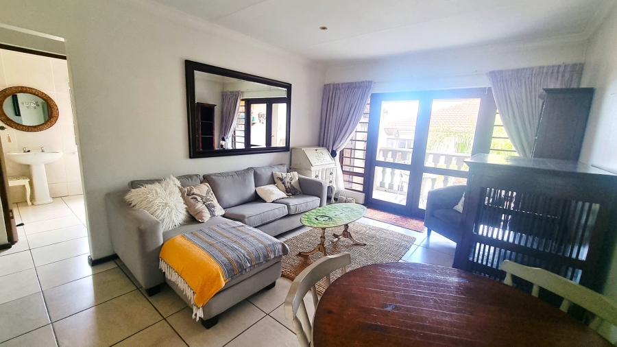 2 Bedroom Property for Sale in Uvongo KwaZulu-Natal