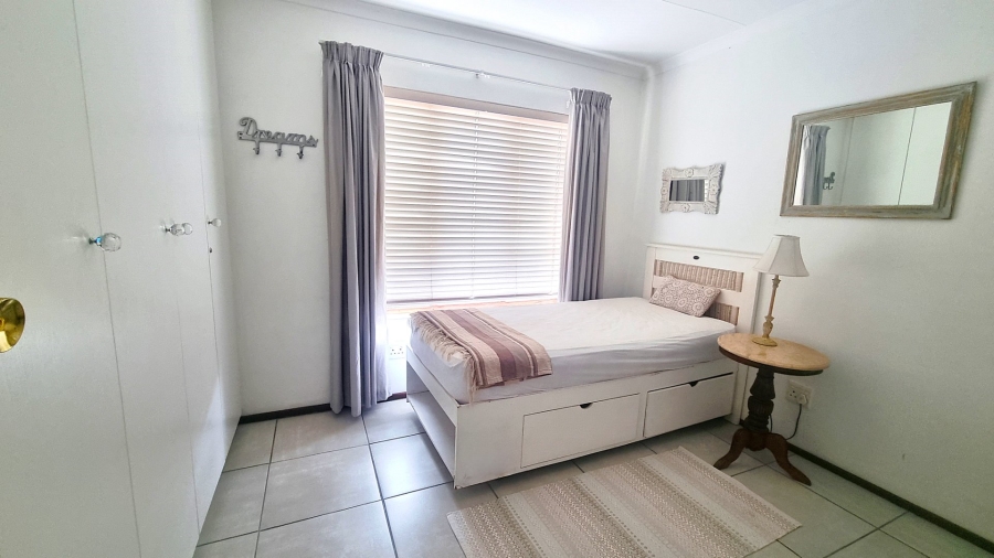 2 Bedroom Property for Sale in Uvongo KwaZulu-Natal