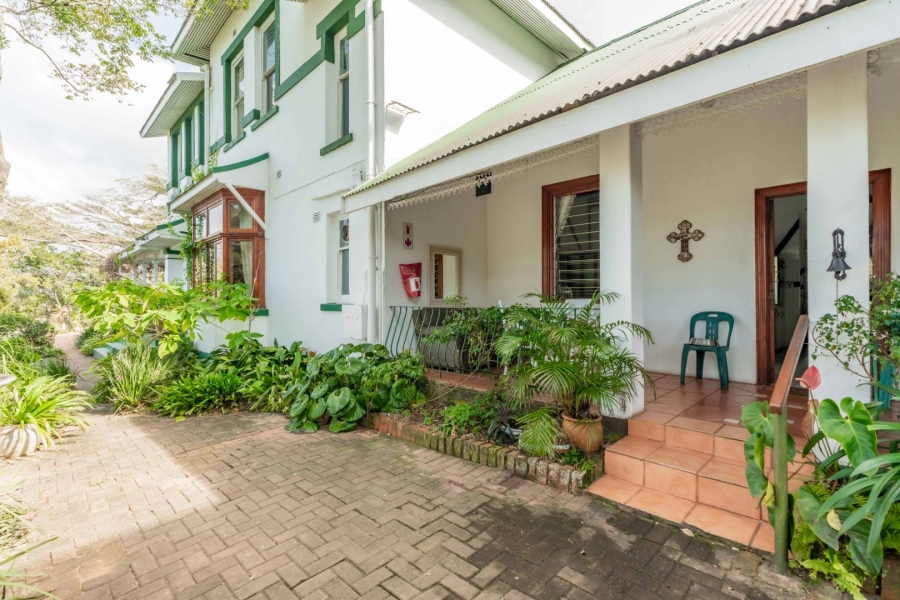 Commercial Property for Sale in Umtentweni KwaZulu-Natal