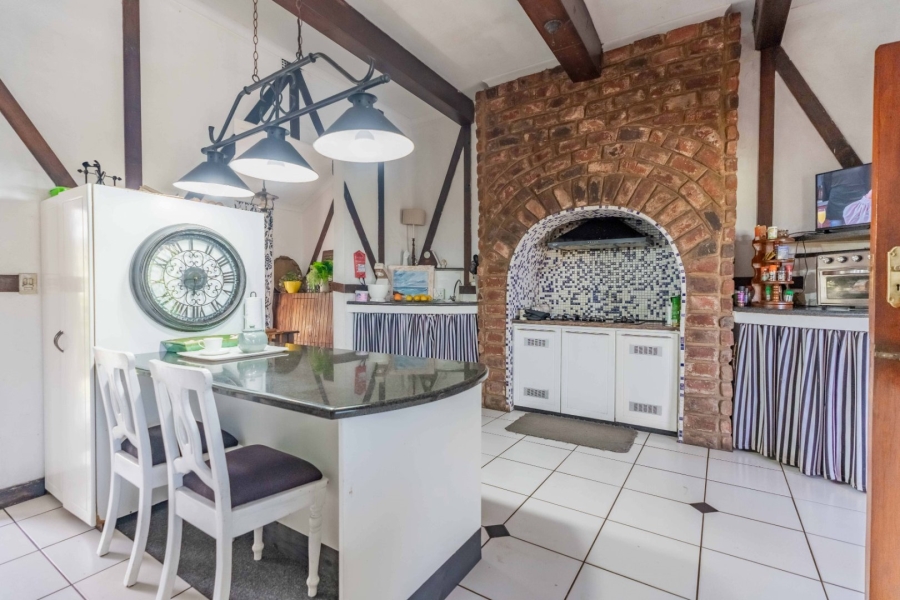 Commercial Property for Sale in Umtentweni KwaZulu-Natal
